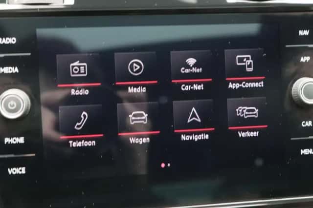 Volkswagen Golf (2019) thumbnail 25
