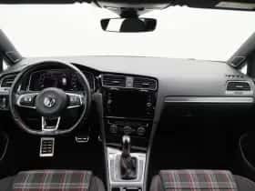 Volkswagen Golf (2019) thumbnail 36
