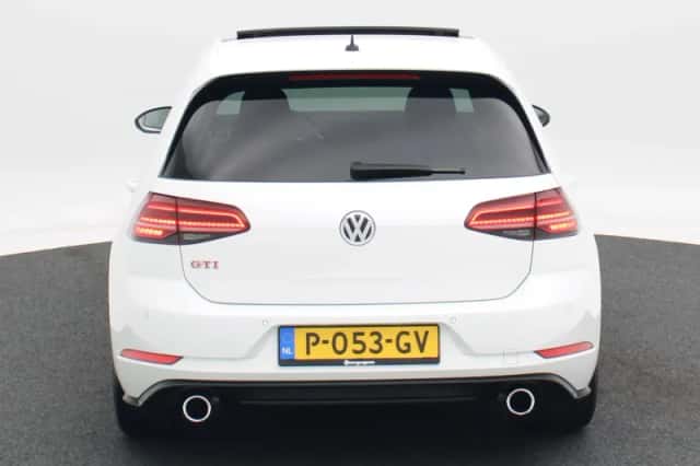 Volkswagen Golf (2019) thumbnail 6