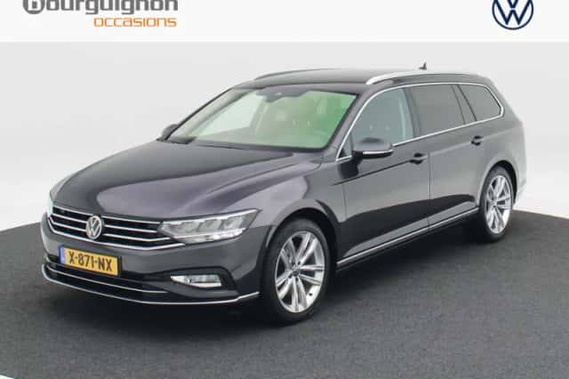 Volkswagen Passat (2021) thumbnail 1