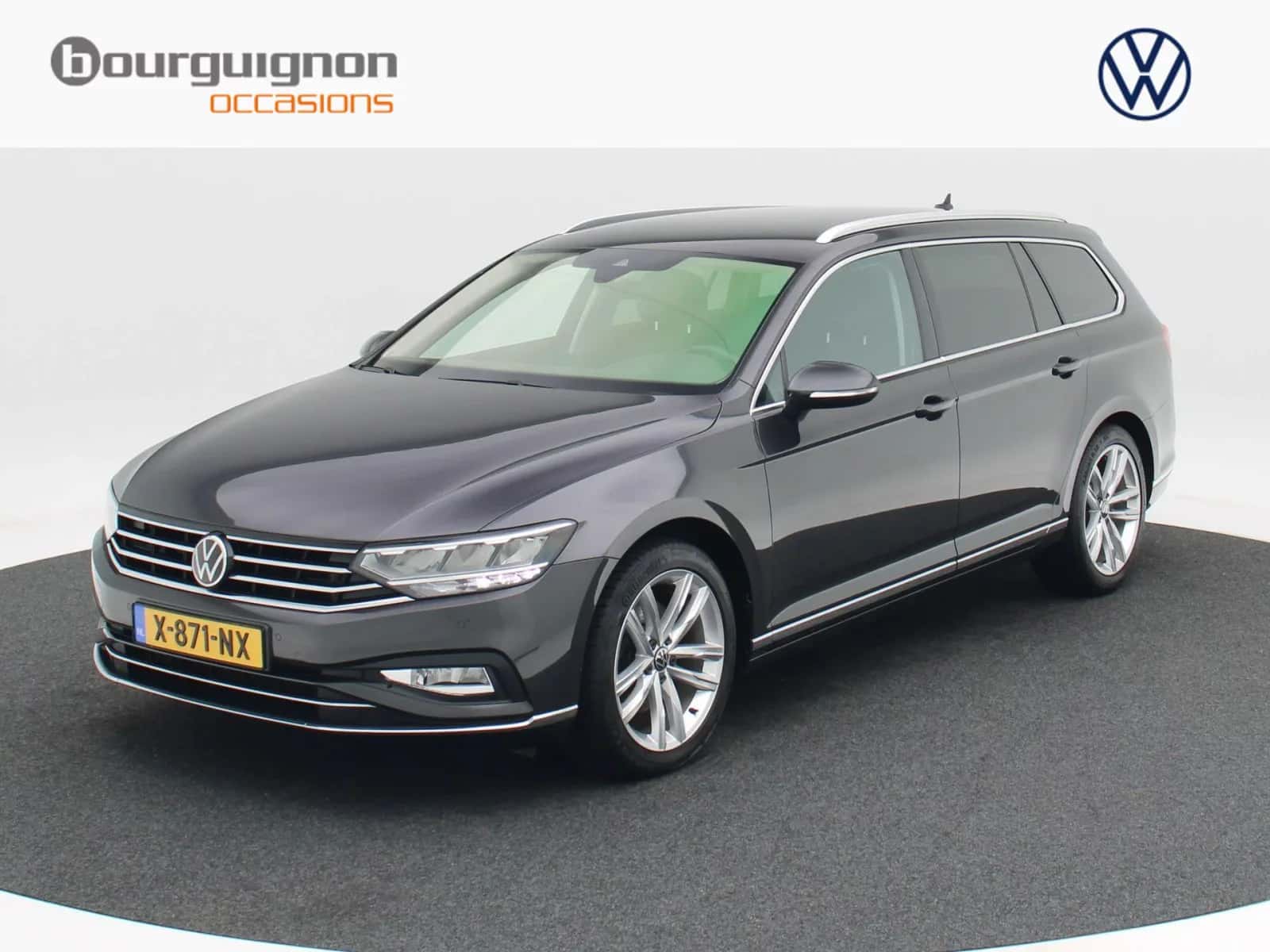 Volkswagen Passat (2021) — foto 1