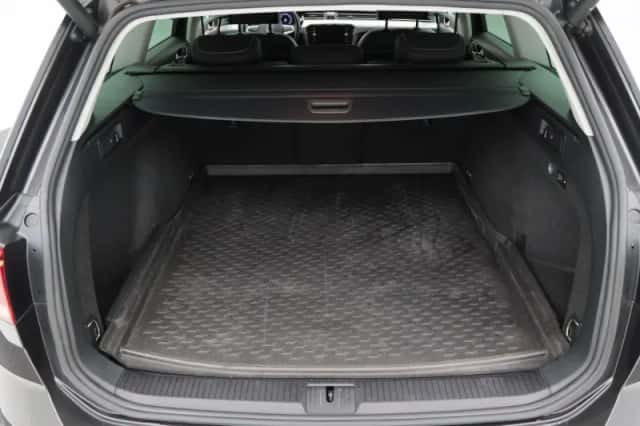 Volkswagen Passat (2021) thumbnail 15