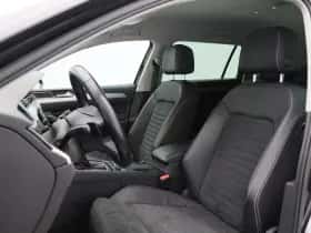 Volkswagen Passat (2021) thumbnail 19