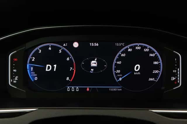Volkswagen Passat (2021) thumbnail 22