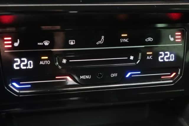 Volkswagen Passat (2021) thumbnail 28