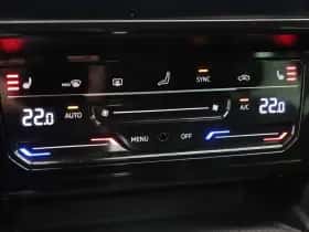 Volkswagen Passat (2021) thumbnail 28