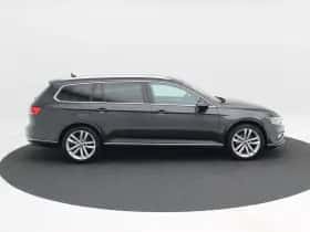 Volkswagen Passat (2021) thumbnail 6