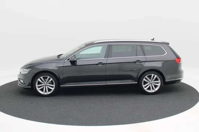 Volkswagen Passat (2021) thumbnail 7