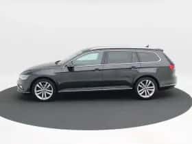 Volkswagen Passat (2021) thumbnail 7