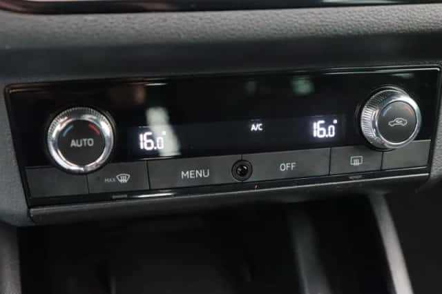 Škoda Kamiq (2020) thumbnail 25