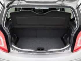 Volkswagen Up! (2015) thumbnail 15
