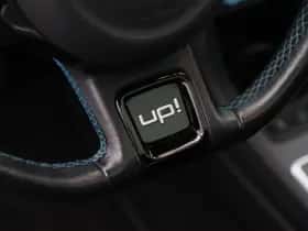 Volkswagen Up! (2015) thumbnail 20