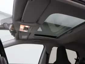Volkswagen Up! (2015) thumbnail 21