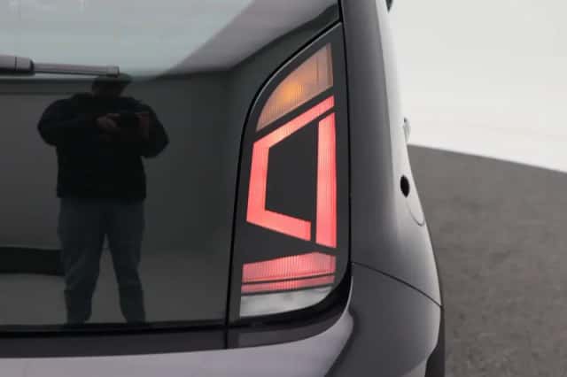 Volkswagen Up! (2019) thumbnail 14