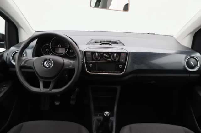 Volkswagen Up! (2019) thumbnail 24
