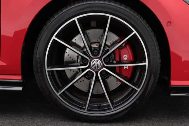 Volkswagen Golf (2019) thumbnail 14