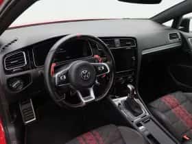 Volkswagen Golf (2019) thumbnail 3