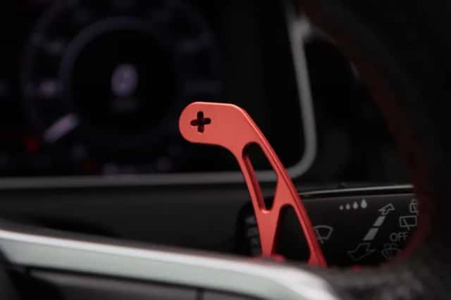 Volkswagen Golf (2019) thumbnail 32