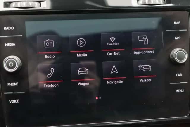 Volkswagen Golf (2019) thumbnail 34