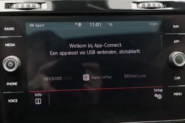 Volkswagen Golf (2019) thumbnail 36