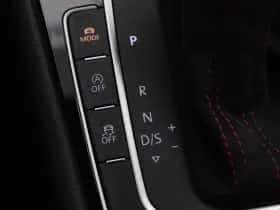 Volkswagen Golf (2019) thumbnail 39