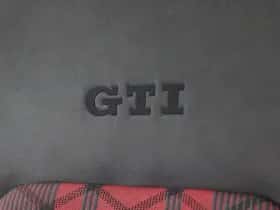 Volkswagen Golf (2019) thumbnail 45