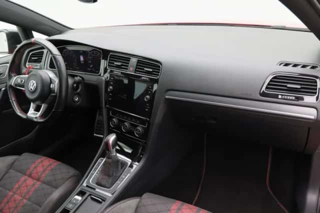 Volkswagen Golf (2019) thumbnail 48