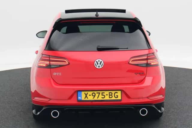 Volkswagen Golf (2019) thumbnail 6