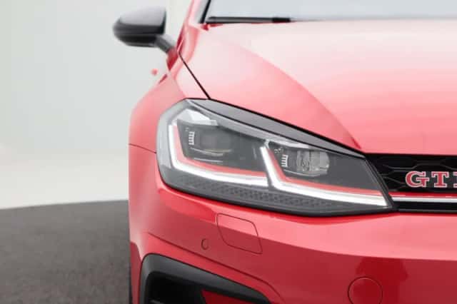 Volkswagen Golf (2019) thumbnail 10