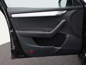 Škoda Octavia (2019) thumbnail 18