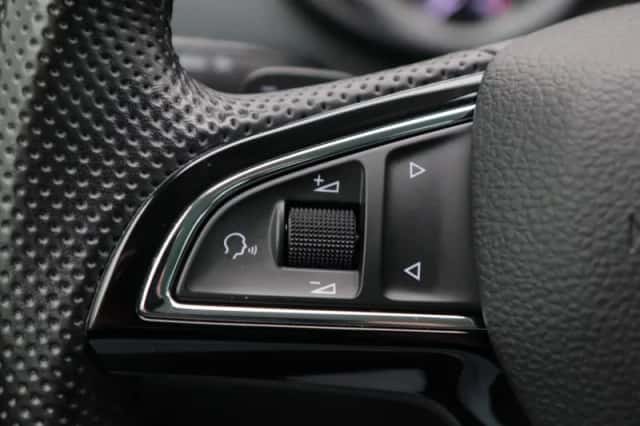 Škoda Octavia (2019) thumbnail 22