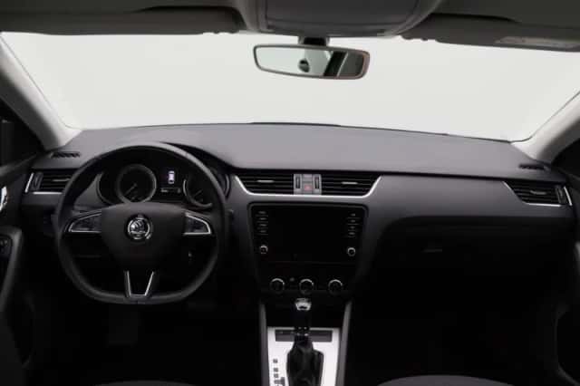 Škoda Octavia (2019) thumbnail 34
