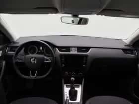 Škoda Octavia (2019) thumbnail 34