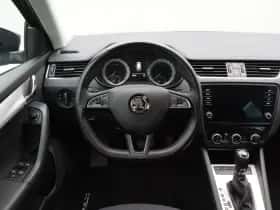 Škoda Octavia (2019) thumbnail 35