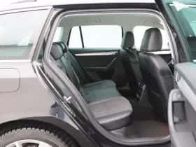 Škoda Octavia (2019) thumbnail 36