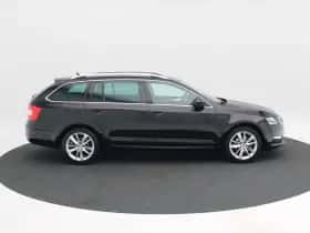 Škoda Octavia (2019) thumbnail 7