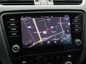 Škoda Octavia (2019) thumbnail 8