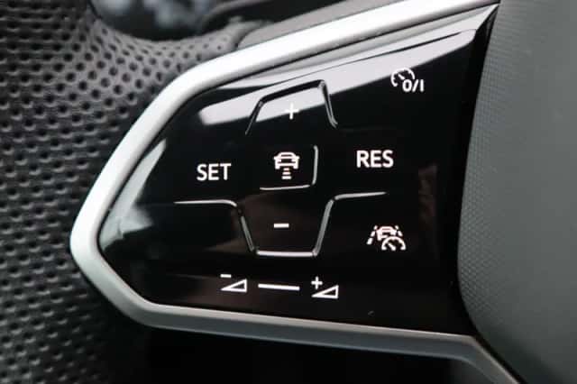 Volkswagen Arteon (2022) thumbnail 22