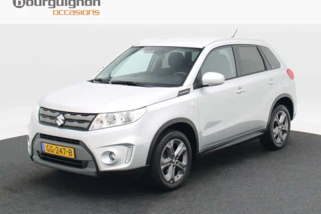 Suzuki Vitara (2015) thumbnail 1