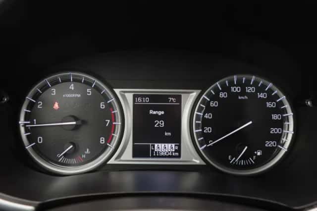 Suzuki Vitara (2015) thumbnail 19