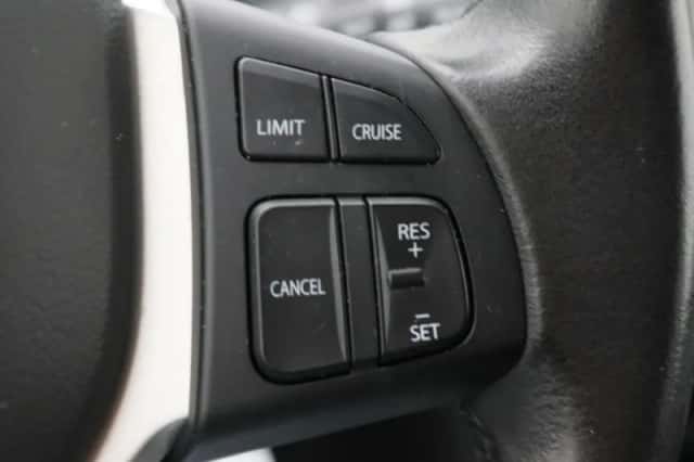 Suzuki Vitara (2015) thumbnail 21