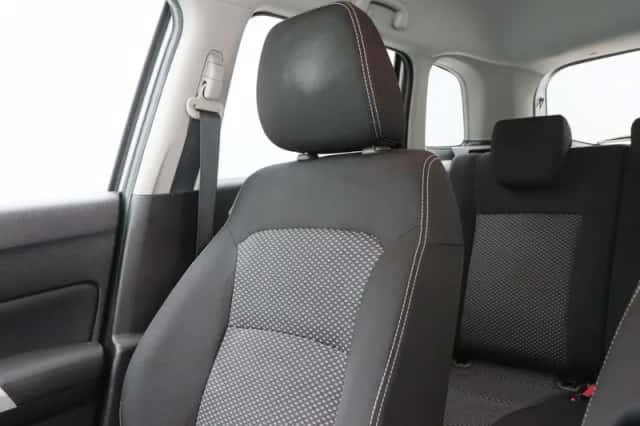 Suzuki Vitara (2015) thumbnail 29