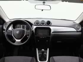 Suzuki Vitara (2015) thumbnail 30