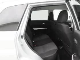 Suzuki Vitara (2015) thumbnail 32
