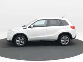 Suzuki Vitara (2015) thumbnail 9