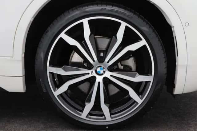 BMW X2 (2018) thumbnail 12