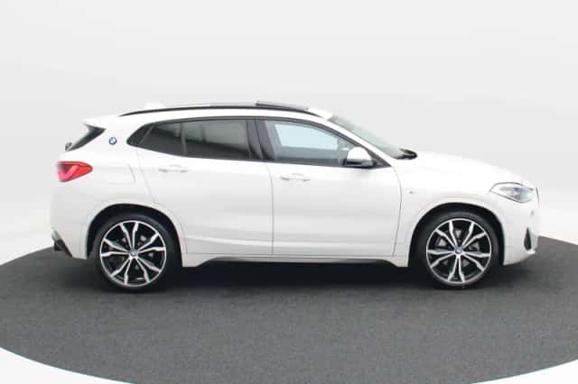 BMW X2 (2018) thumbnail 6