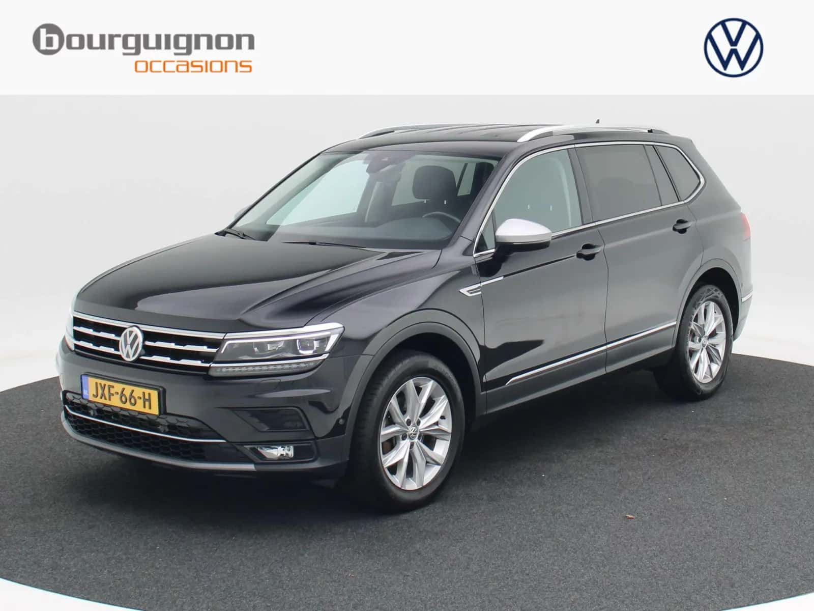 Volkswagen Tiguan (2021) — foto 1
