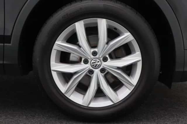 Volkswagen Tiguan (2021) thumbnail 13
