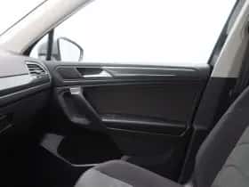 Volkswagen Tiguan (2021) thumbnail 32